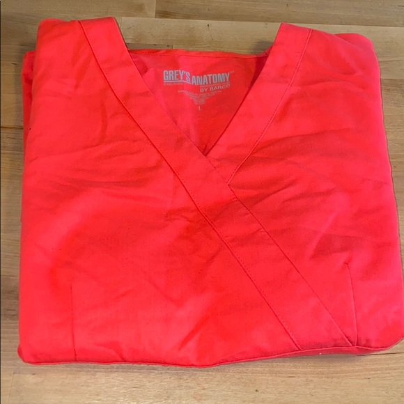 Grey’s Anatomy Scrub Top - Picture 3 of 3